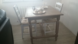 mesa con chalk paint